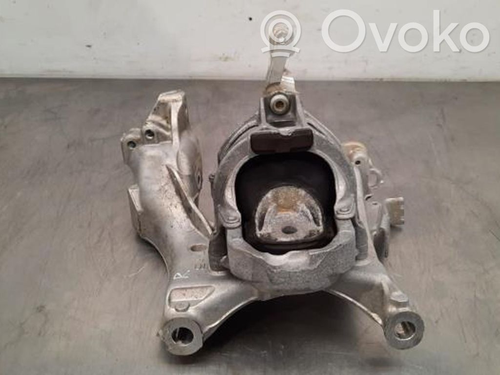 Engine mount bracket   4M0199372FS,4M0199372GP,4M0199372GP
