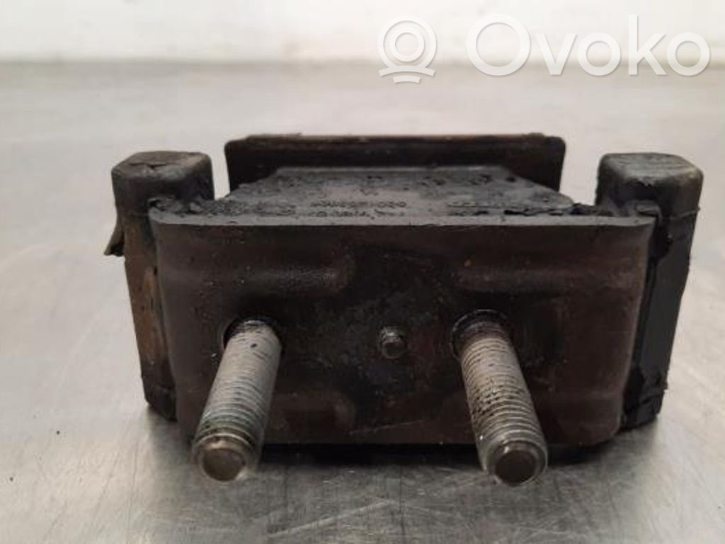 Engine mount bracket   5801283685,5801283685