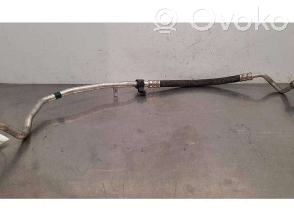 Ilmastointilaitteen putki (A/C)   KD6261462A,KD6261462A