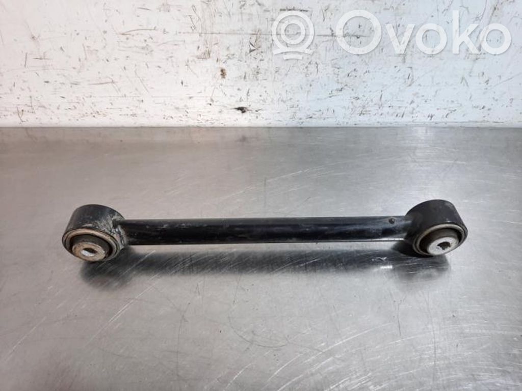 Brazo de suspensión trasero