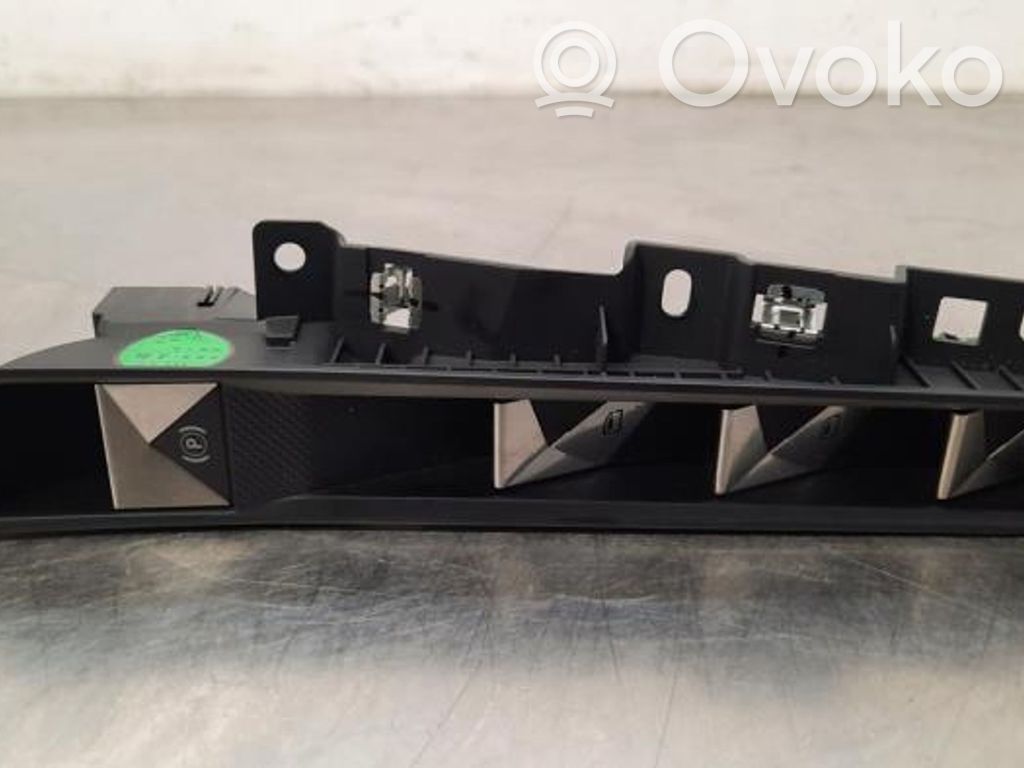 DS Automobiles 9 Electric window control switch 