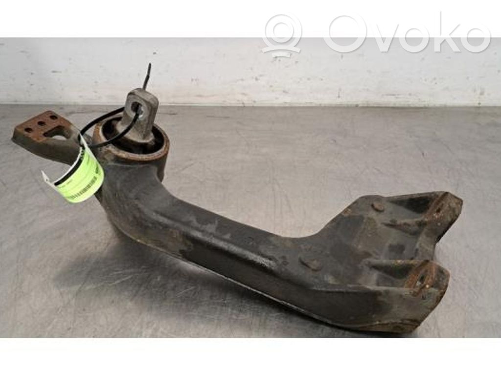 Mercedes-Benz Vito Viano W447 Bridă suport intermediar planetară 