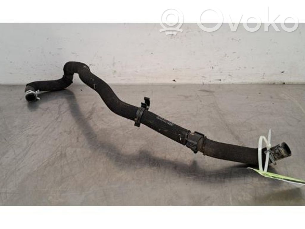 Audi e-tron Engine coolant pipe/hose 