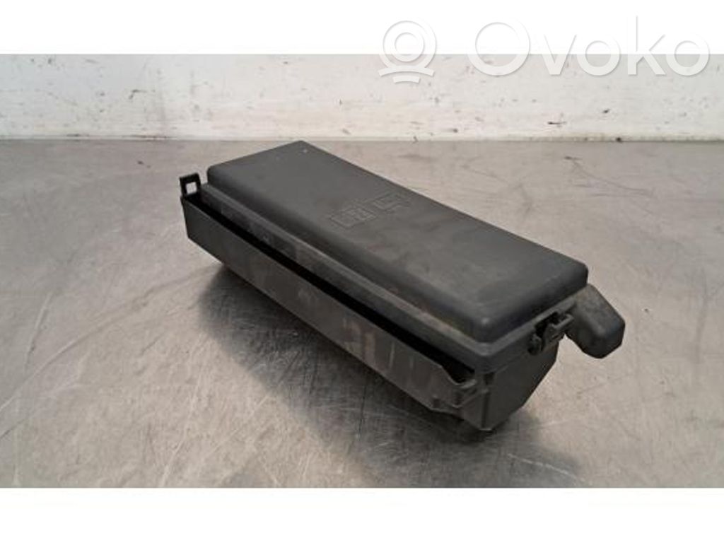 Land Rover Range Rover Sport L494 Sulakerasiasarja 