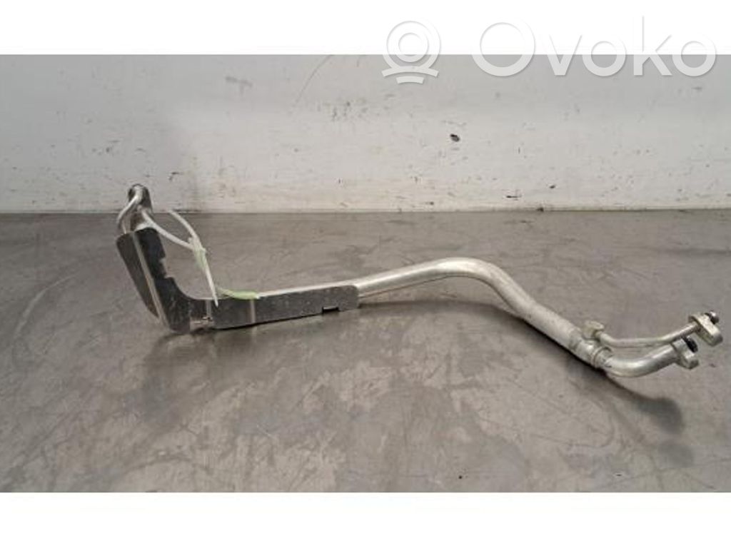 Ilmastointilaitteen putki (A/C)   5WB816738C,5WB816738C,5Q0816743G,5Q1816738H