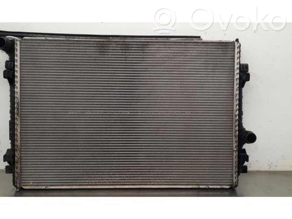 Volkswagen Golf VII Radiator lichid răcire 