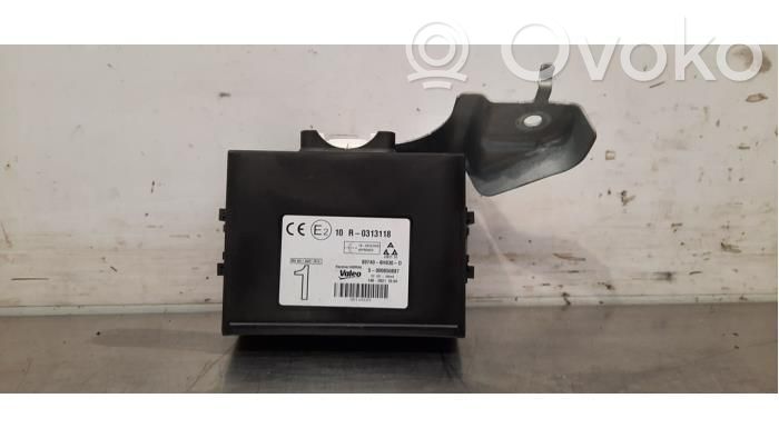 Toyota Aygo AB40 Unitate/modul de comandă închidere centralizată 