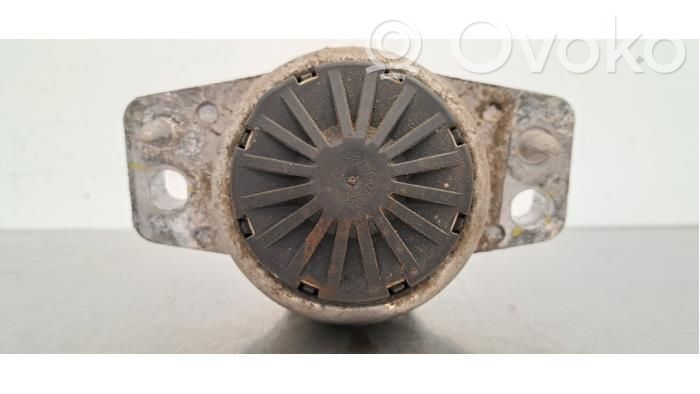 Land Rover Range Rover Velar Engine mount bracket 