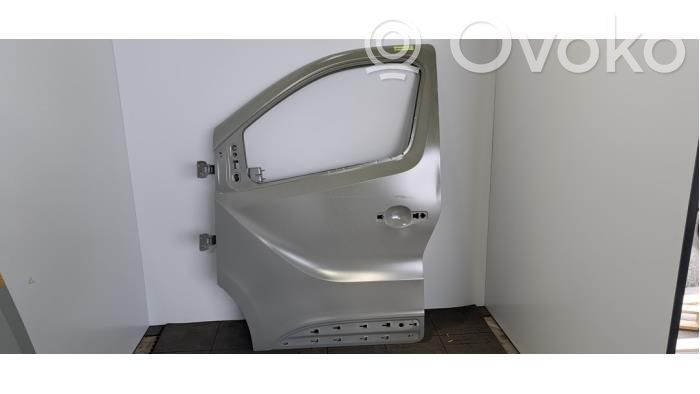 Renault Trafic III (X82) Durvis 