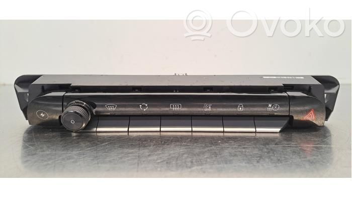 Citroen C5 Aircross Climate control unit 