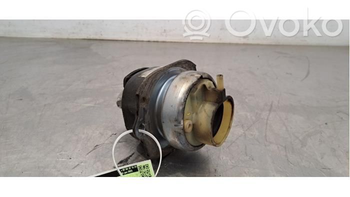 BMW X5 F15 Engine mount bracket 