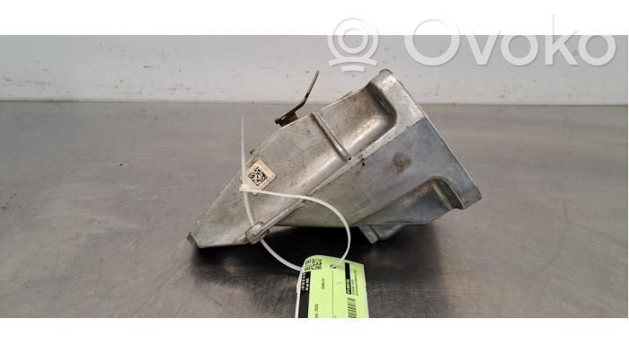 Land Rover Defender Engine mount bracket 