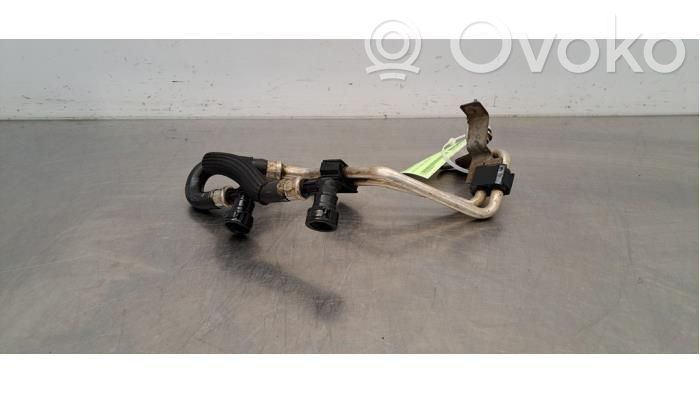 Land Rover Defender Ilmastointilaitteen putki (A/C) 
