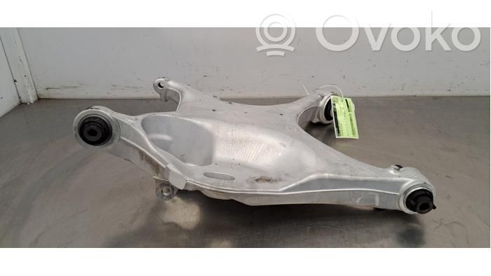 Volvo V60 Рычаг 