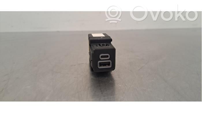 Jeep Compass USB savienotājs 