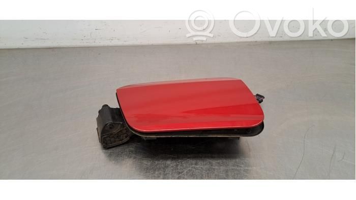 Opel Astra L Klapka wlewu paliwa 