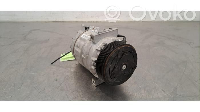 Compresor (pompă) aer condiționat (A/C)   926000373R,926000373R