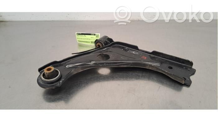 Peugeot Partner III Braccio di controllo sospensione anteriore 