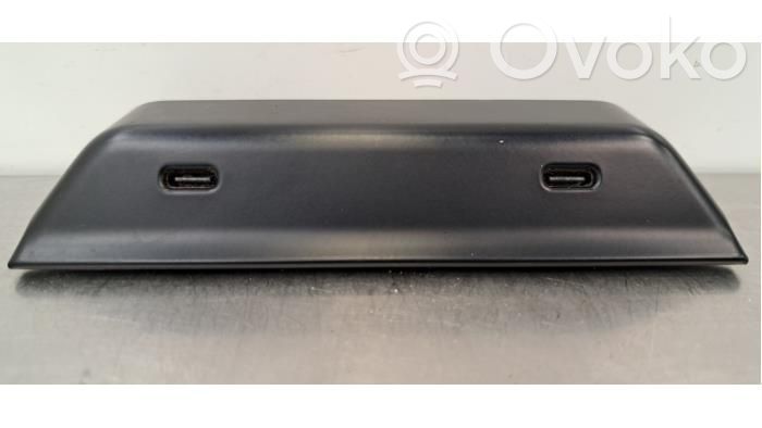 USB socket connector