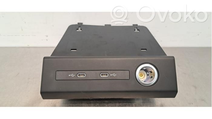 Audi Q4 e-tron USB socket connector 