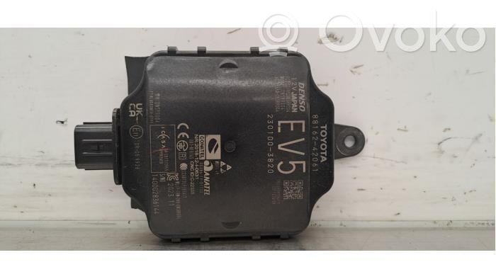 Toyota RAV 4 (XA50) Sensor de radar Distronic 