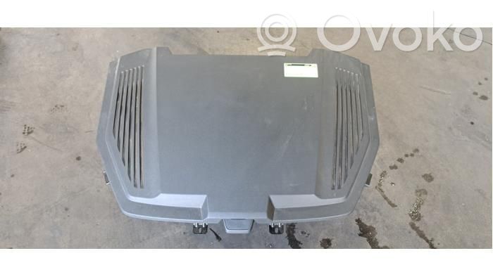 Dashboard storage box/compartment   4KE863369
