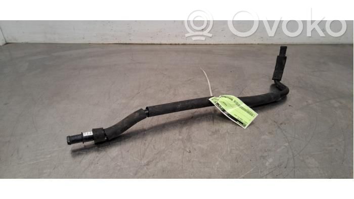 Audi e-tron Engine coolant pipe/hose 