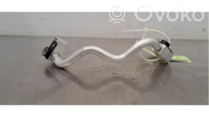 Audi Q4 e-tron Ilmastointilaitteen putki (A/C) 
