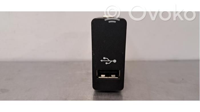 BMW X2 F39 Enchufe conector USB 