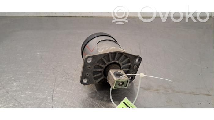 Porsche 911 992 Engine mount bracket 