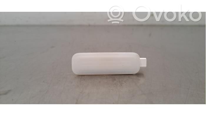 Audi A3 8Y Etuistuimen valo 