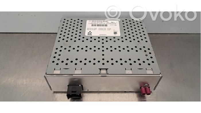Mercedes-Benz C W205 Unitate principală radio/CD/DVD/GPS 