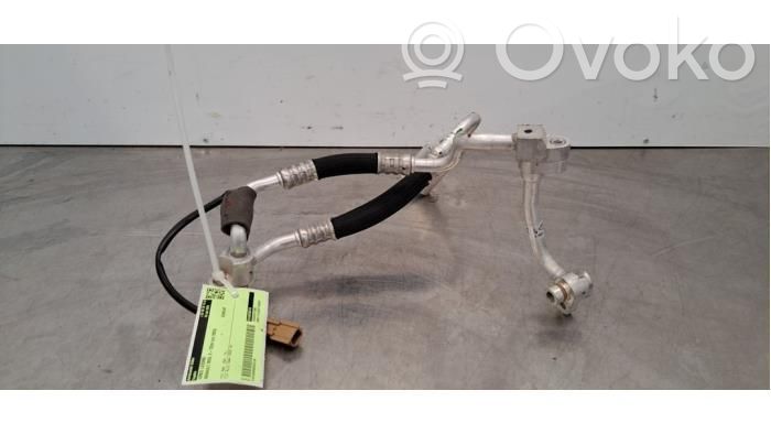 Renault Megane E-Tech Ilmastointilaitteen putki (A/C) 