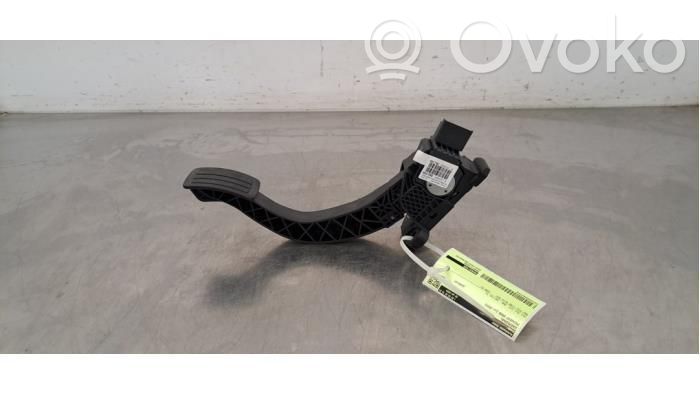 Peugeot 3008 III Gaspedal