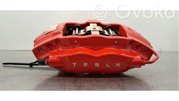 Tesla Model X Takajarrusatula 