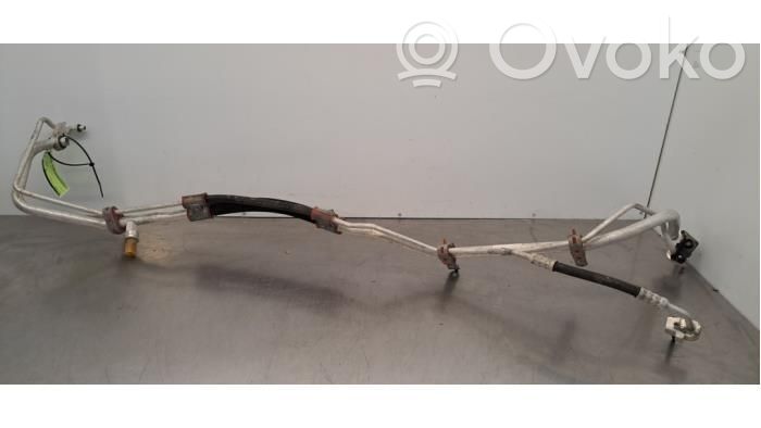 Tesla Model X Ilmastointilaitteen putki (A/C) 
