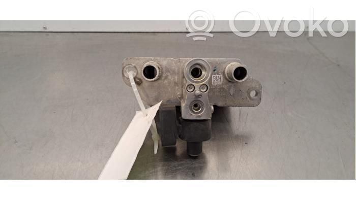 Tesla Model X Oil filter mounting bracket 