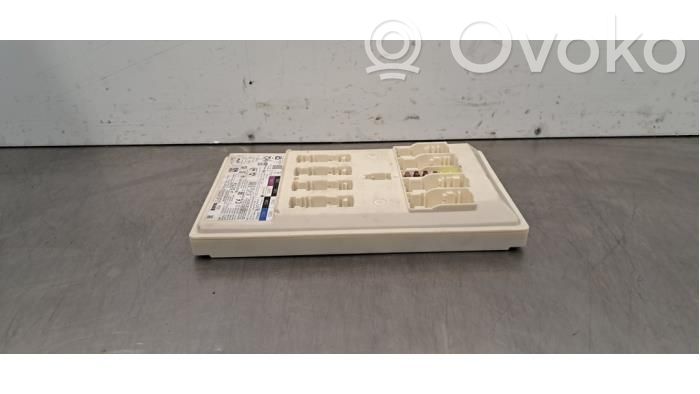 BMW 3 G20 G21 Korin keskiosan ohjainlaite 