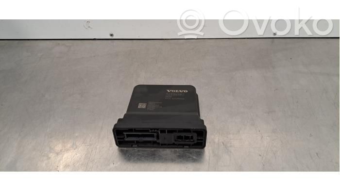 Antenna control unit   32334582