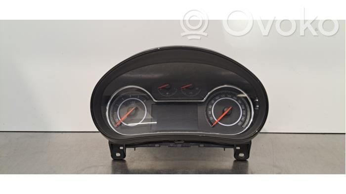 Opel Insignia A Geschwindigkeitsmesser Cockpit 
