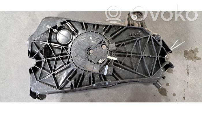 Audi Q3 F3 Serbatoio vaschetta liquido AdBlue 