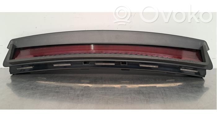 Tesla Model 3 Third/center stoplight 