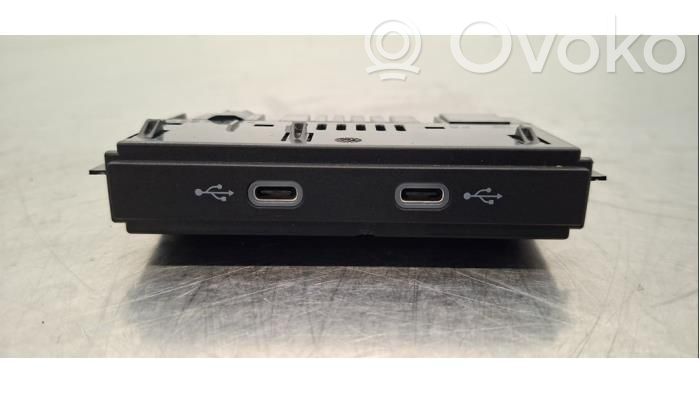 Audi Q4 e-tron USB socket connector 