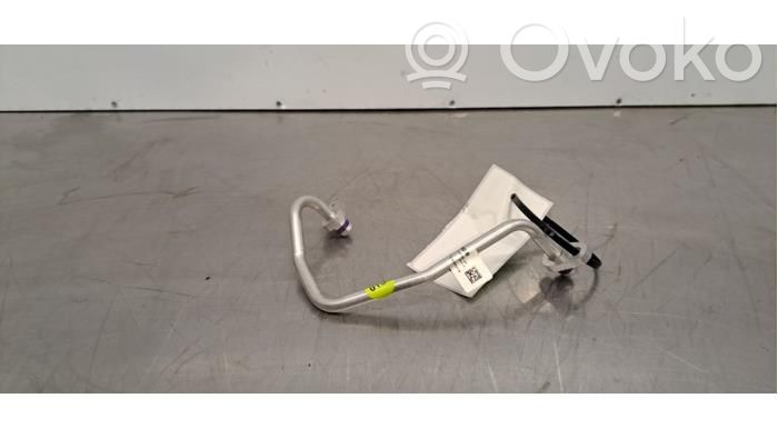 Audi Q4 e-tron Ilmastointilaitteen putki (A/C) 