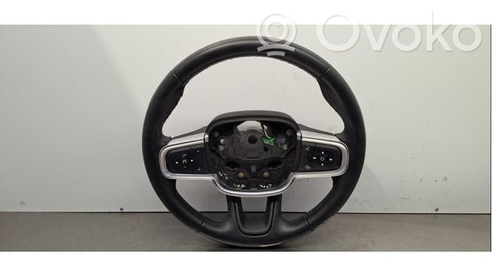Volvo XC40 Ohjauspyörä 