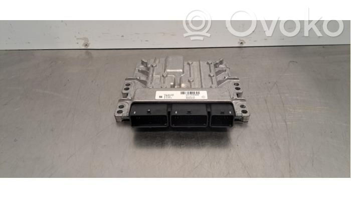 Unidad de control/módulo del motor   237106117R