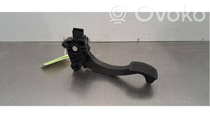 Accelerator throttle pedal   9839353480