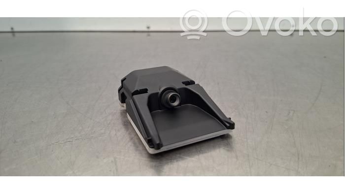 Opel Movano C Windshield/windscreen camera 