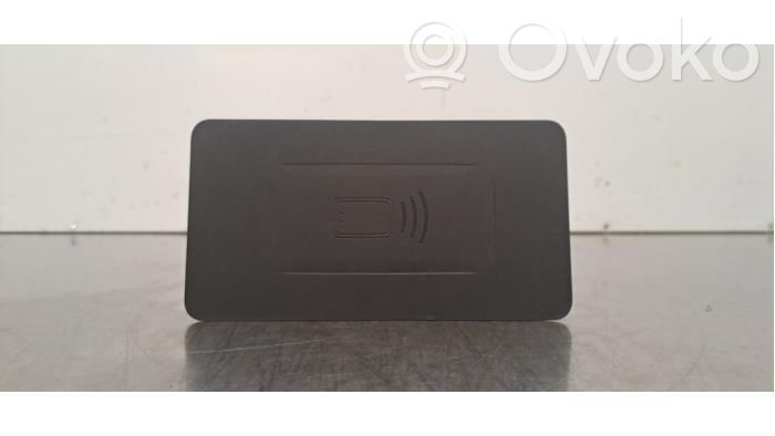 BMW X3 G01 Wireless charging module 