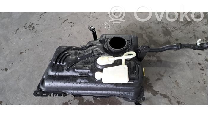 Mercedes-Benz E W213 Serbatoio del carburante